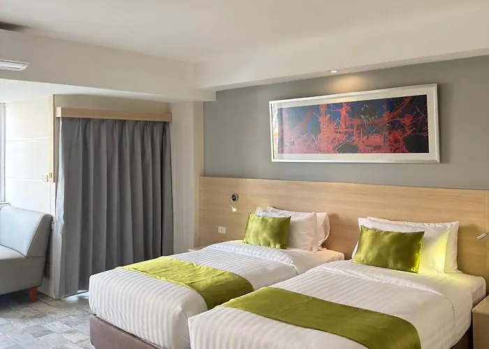 Icheck Thapra Hotel