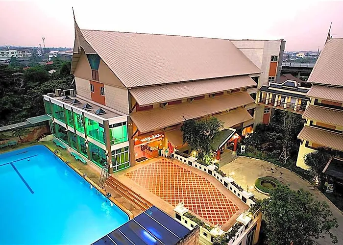 Icheck Thapra Hotel 4*