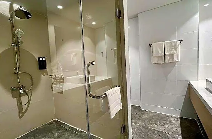 Icheck Thapra Hotel 4*